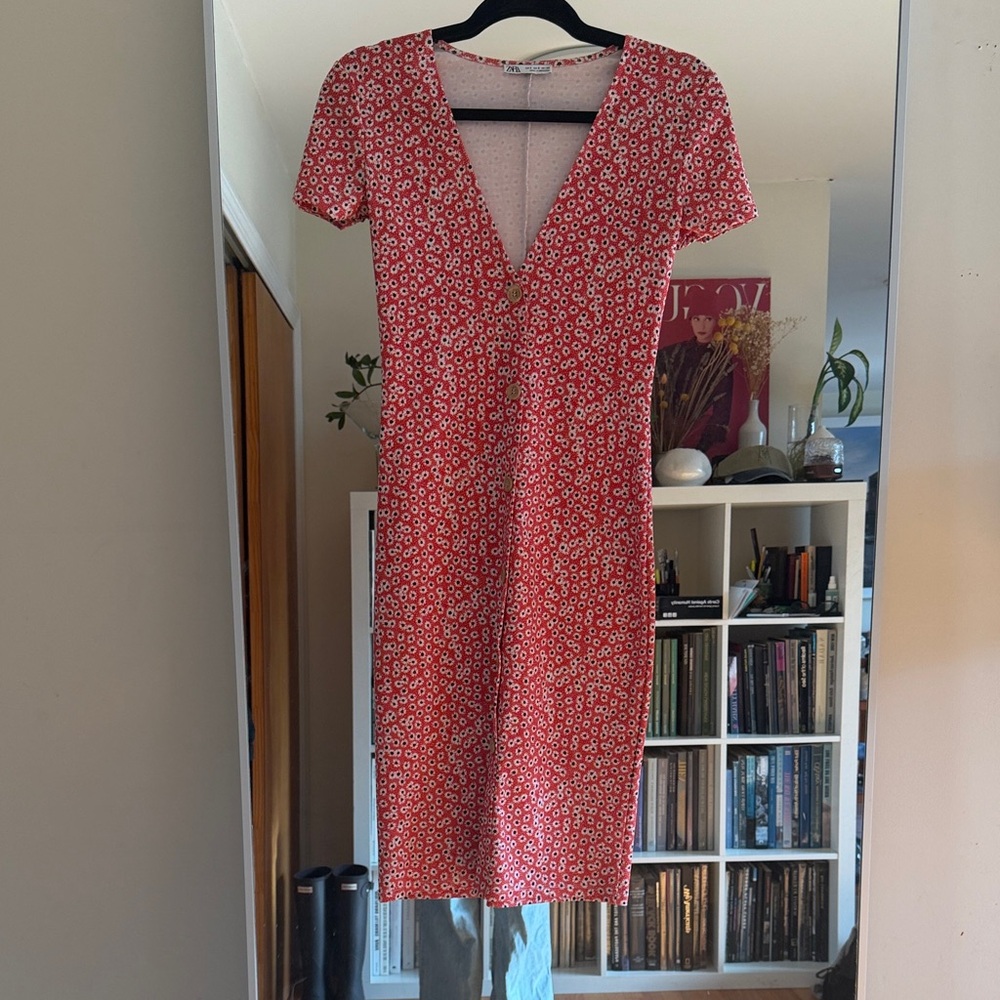 Zara Red Floral V‑Neck Midi Dress